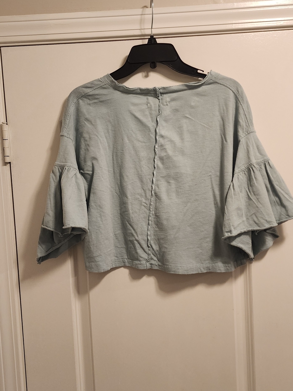 Urban Outfitters Light Gteen Flutter Sleeve Cropped Top Boho Summer Sz S/P - Picture 4 of 6